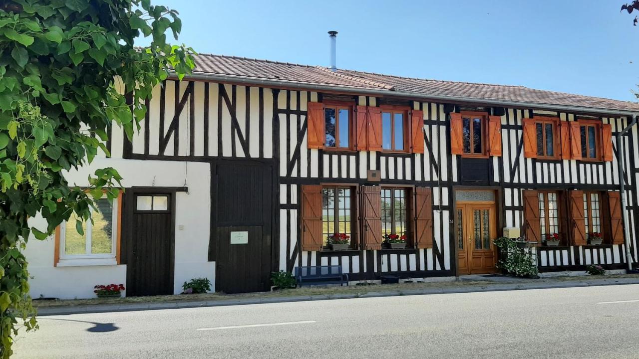 Chatrou Chatelraould-Saint-Louvent 외부 사진